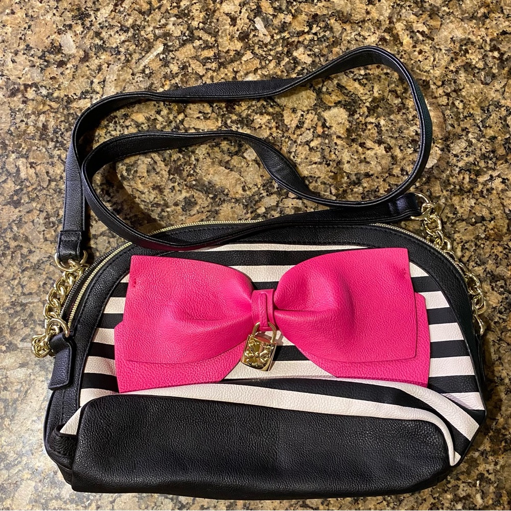 Betsy Johnson crossbody Purse